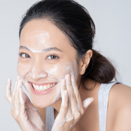 ACNE_FOAM_CLEANSER_WASHING_FACE
